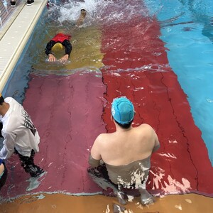 ☆着衣水泳教室を実施しました☆